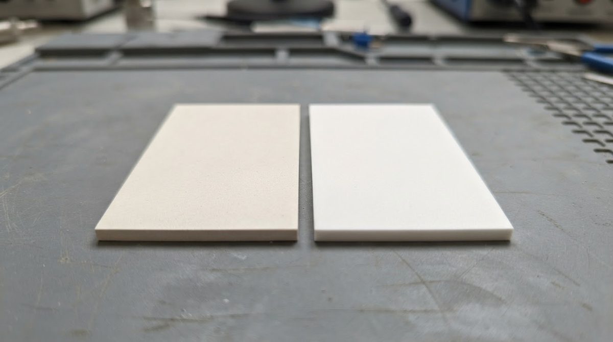Side-by-side comparison of 96% and 99.6% alumina substrates