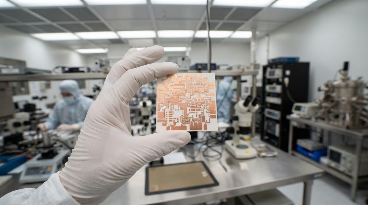 DBC copper-metallized ceramic substrate held in a cleanroom